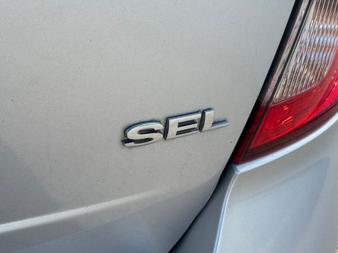Used 2013 Ford Edge SEL FWD image 6