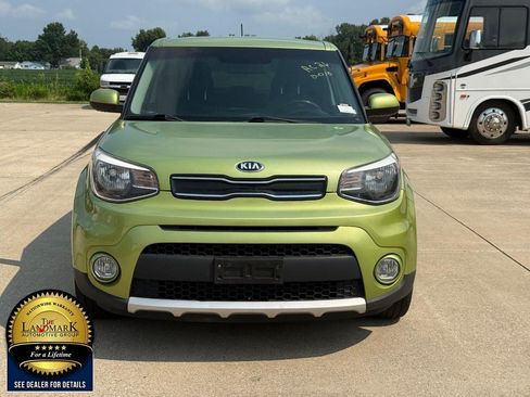 Used 2018 Kia Soul + FWD image 2