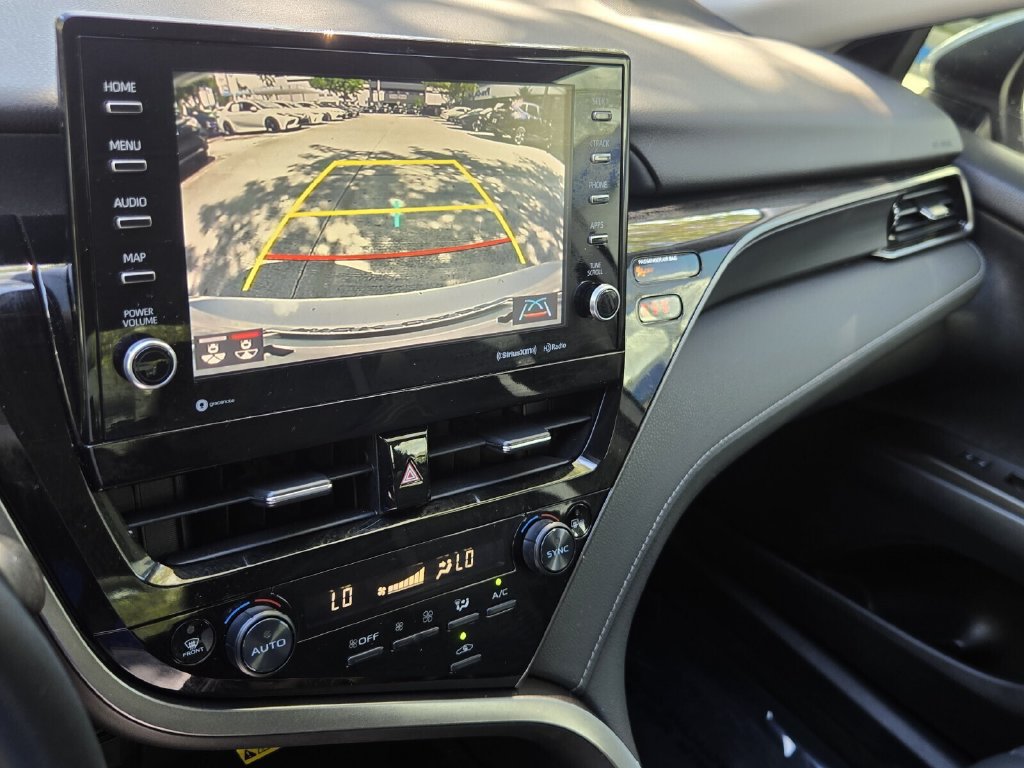 Used 2022 Toyota Camry SE w/ Audio Upgrade Package FWD image 22