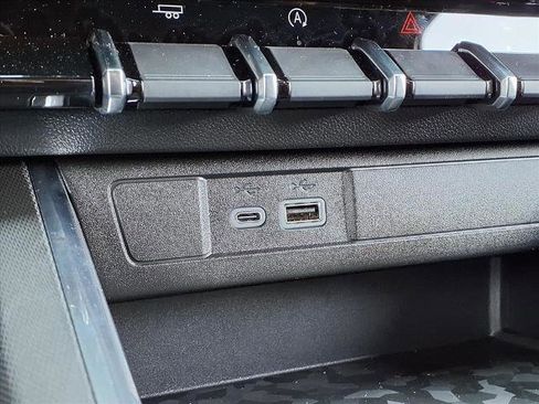 New 2026 GMC Canyon Elevation image 8