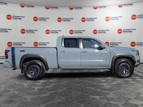 Used 2025 Nissan Frontier PRO-4X w/ Pro Premium Package image 8