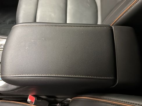 Used 2023 GMC Acadia AT4 w/ Preferred Package AWD/4WD image 19