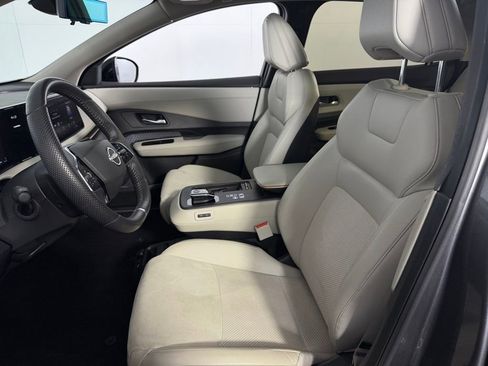Used 2024 Nissan Ariya FWD image 22