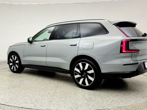 Used 2025 Volvo EX90 Ultra AWD/4WD image 7