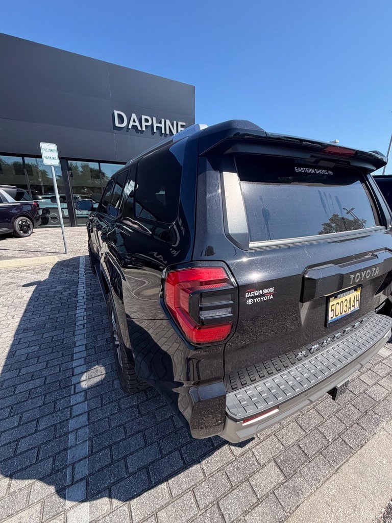 Used 2025 Toyota 4Runner Limited AWD/4WD image 12