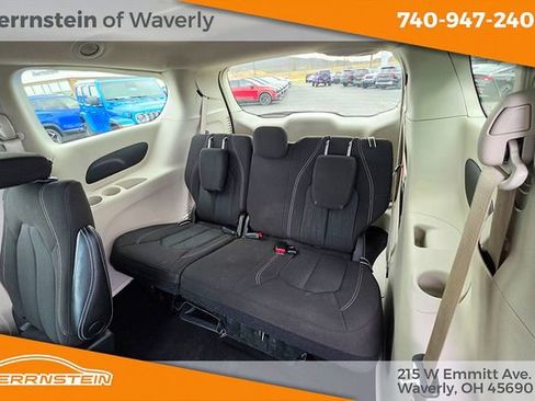 Used 2023 Chrysler Voyager LX FWD image 22