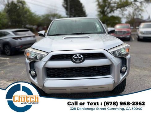 Used 2018 Toyota 4Runner TRD Off-Road Premium image 3