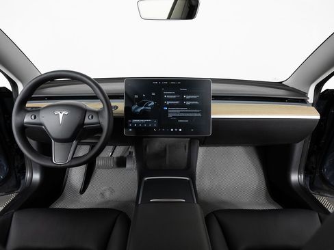 Used 2021 Tesla Model 3 Standard Range image 30