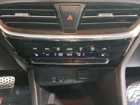 Used 2024 Buick Encore GX Avenir w/ Avenir Convenience Package AWD/4WD image 24