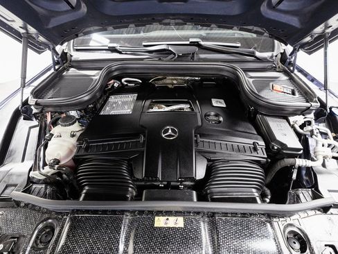 Used 2024 Mercedes-Benz Maybach GLS 600 4MATIC image 37