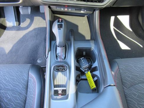 Used 2025 Dodge Charger R/T w/ Sun & Sound Package image 19