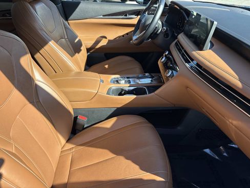 Used 2023 INFINITI QX60 Sensory w/ Vision Package image 35