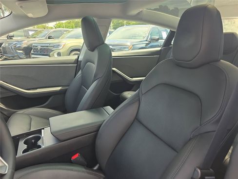 Used 2025 Tesla Model 3 Long Range RWD image 16