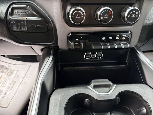 Used 2024 RAM 2500 Big Horn w/ Off Road Package image 20