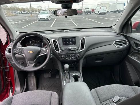 Used 2024 Chevrolet Equinox LT image 9