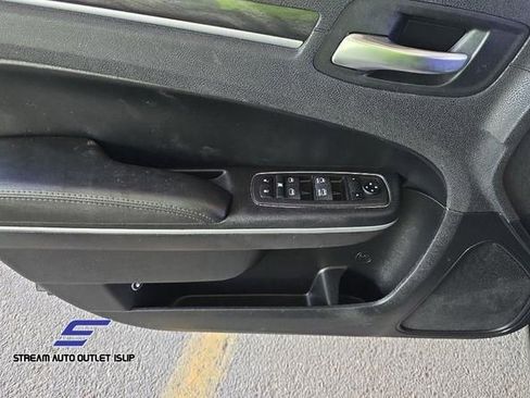 Used 2021 Chrysler 300 Touring w/ Sport Appearance Package image 16