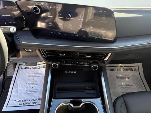 New 2026 Chevrolet Suburban LT w/ Comfort Package image 11