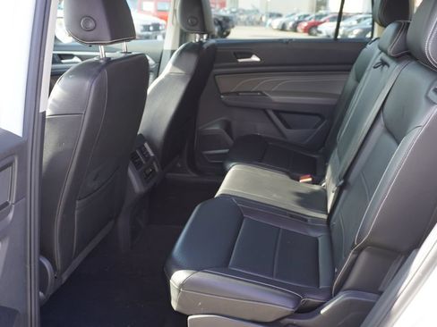 Used 2022 Volkswagen Atlas SE FWD image 6