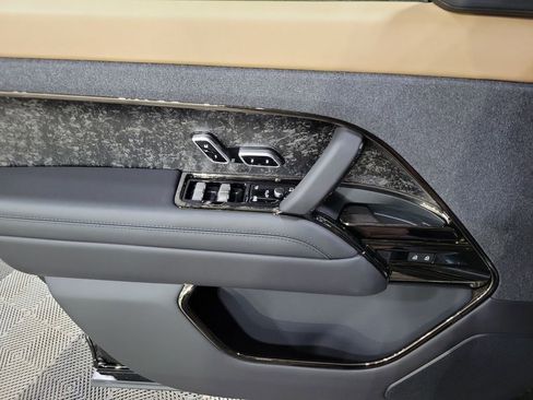 New 2026 Land Rover Range Rover Sport Dynamic SE AWD/4WD image 14