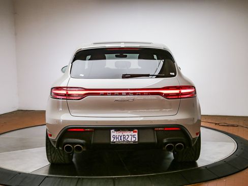 Certified 2023 Porsche Macan S AWD/4WD image 7