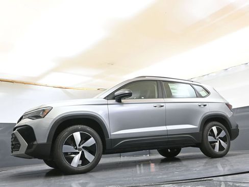 Used 2025 Volkswagen Taos S AWD/4WD image 38