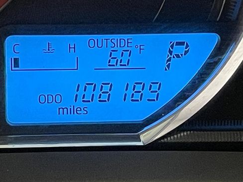 Used 2014 Toyota RAV4 Limited w/ Technology Package image 27