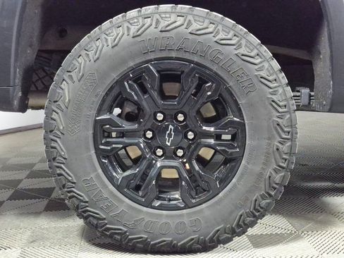 Certified 2025 Chevrolet Silverado 1500 ZR2 w/ Dark Appearance Package image 26