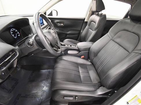 Certified 2024 Honda HR-V EX-L image 14