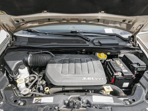 Used 2013 Dodge Grand Caravan Crew w/ Driver Convenience Group FWD image 34