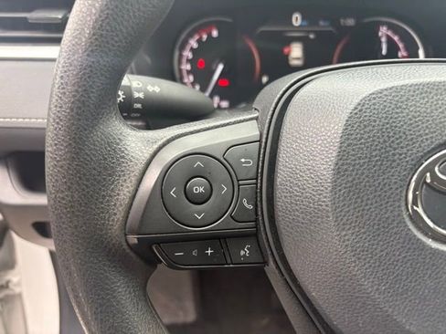 Used 2024 Toyota RAV4 LE AWD/4WD image 17