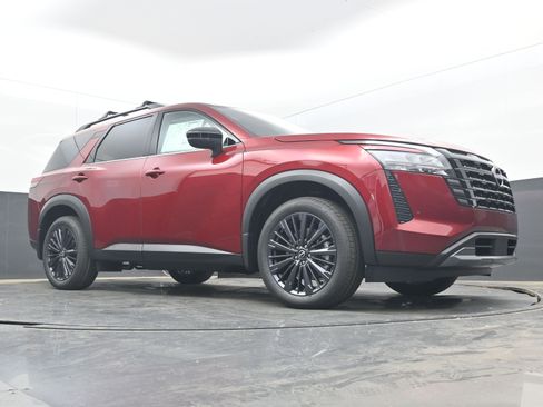 New 2026 Nissan Pathfinder SL AWD/4WD image 24