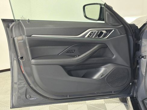 Used 2023 BMW i4 eDrive40 w/ M Sport Package image 21