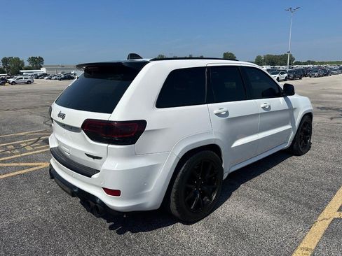 Used 2018 Jeep Grand Cherokee Trackhawk AWD/4WD image 5