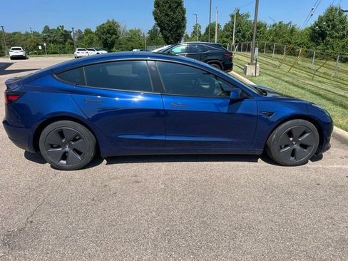 Used 2022 Tesla Model 3 Long Range AWD/4WD image 5