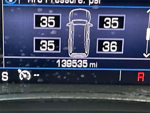 Certified 2020 GMC Acadia SLT image 26