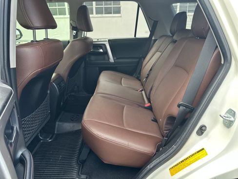 Used 2021 Toyota 4Runner Limited AWD/4WD image 15