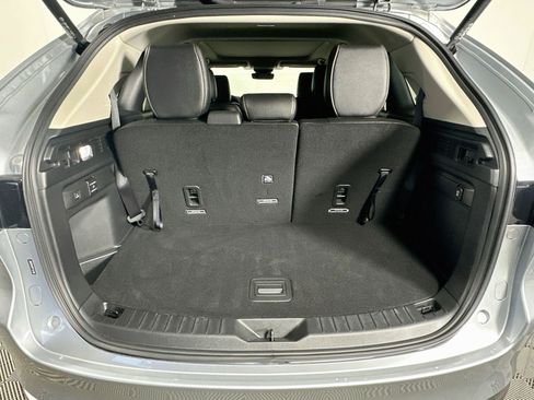 Used 2024 MAZDA CX-90 Plug-In Hybrid w/ Premium Pkg AWD/4WD image 30