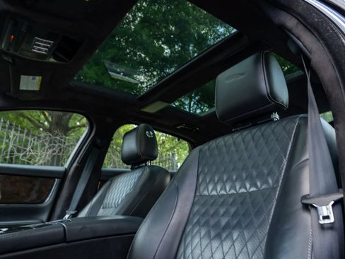 Used 2019 Jaguar XJ L Supercharged RWD image 12