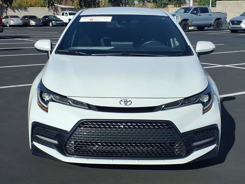 Certified 2022 Toyota Corolla SE image 2