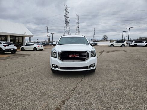 Used 2017 GMC Yukon SLT image 40