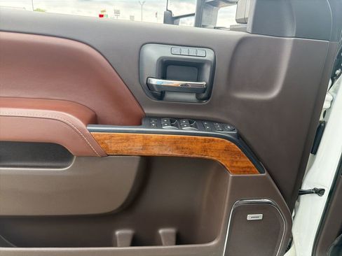 Used 2016 Chevrolet Silverado 3500 High Country w/ Duramax Plus Package image 10