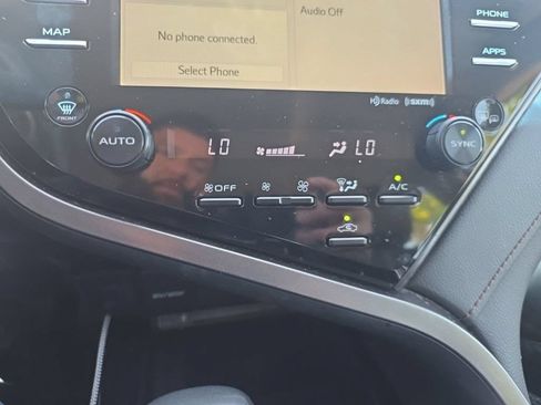 Used 2020 Toyota Camry XLE AWD/4WD image 20