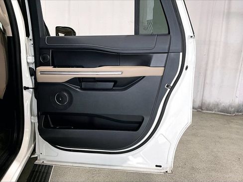 Used 2023 Ford Expedition Max Limited RWD image 23
