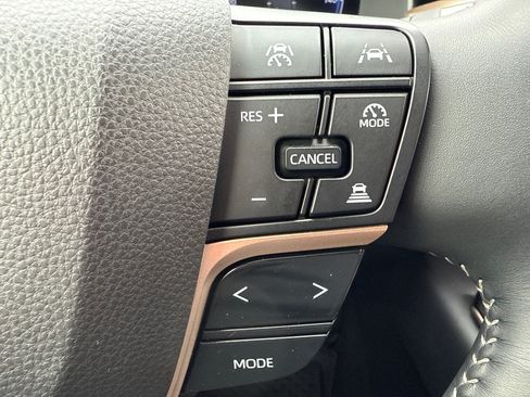 Certified 2026 Toyota Crown AWD/4WD image 29