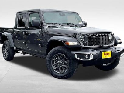 New 2025 Jeep Gladiator Sport