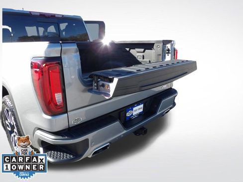 Used 2025 GMC Sierra 1500 AT4 w/ AT4 Premium Package image 15