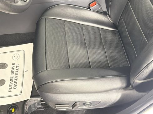 Used 2025 Toyota RAV4 Woodland Edition image 17