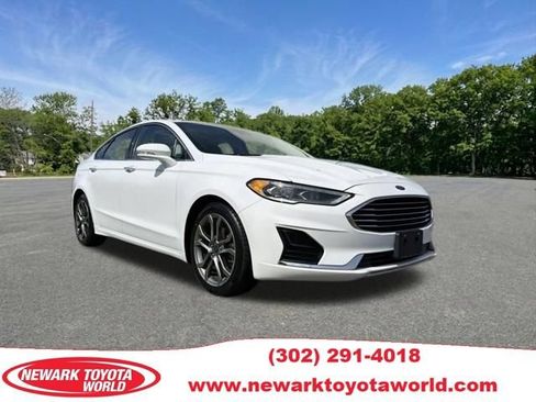 Used 2019 Ford Fusion SEL FWD image 1
