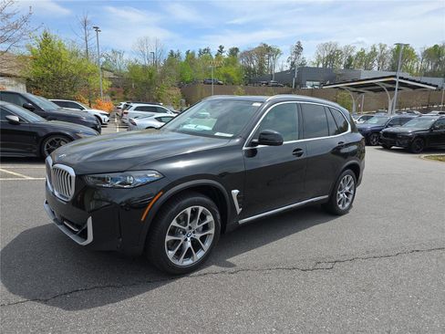New 2026 BMW X5 xDrive40i w/ Climate Comfort Package AWD/4WD image 8