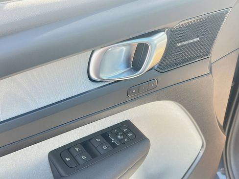 New 2026 Volvo XC40 B4 Plus w/ Protection Package Premier image 15